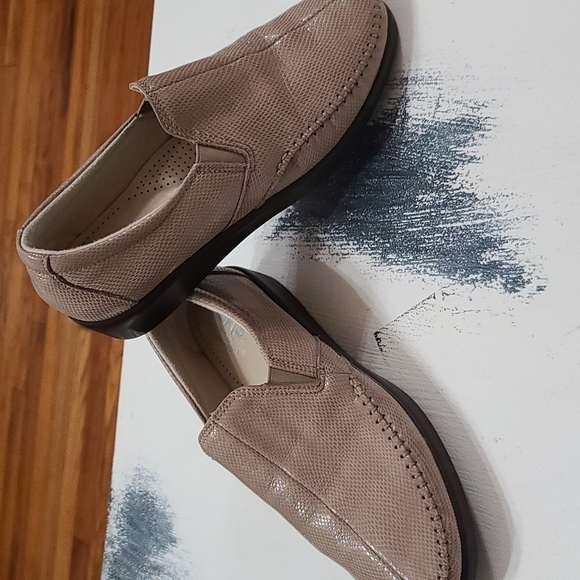 SAS Tripad Comfort Footbed Womens Slip-on Loafers Shoes Tan Wedge Size 8N EUC - Picture 9 of 12